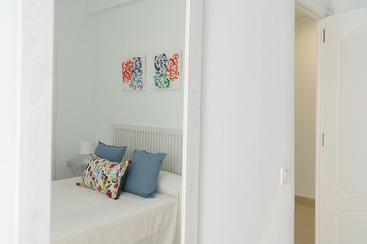 Maisuit Apartment Malaga City Center Exteriör bild